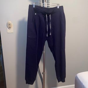 Figs navy scrub pants